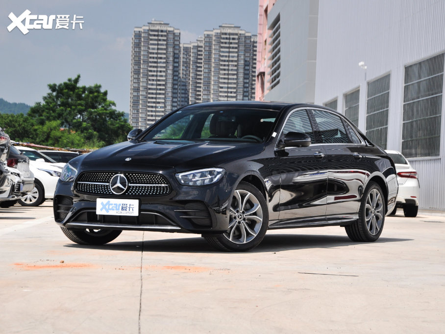 2023YE E 300 L \ӕr