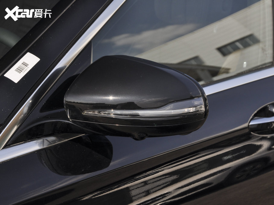 2023YE E 300 L \ӕr