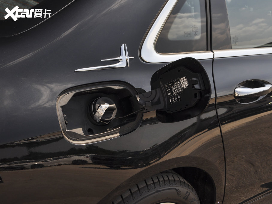 2023YE E 300 L \ӕr