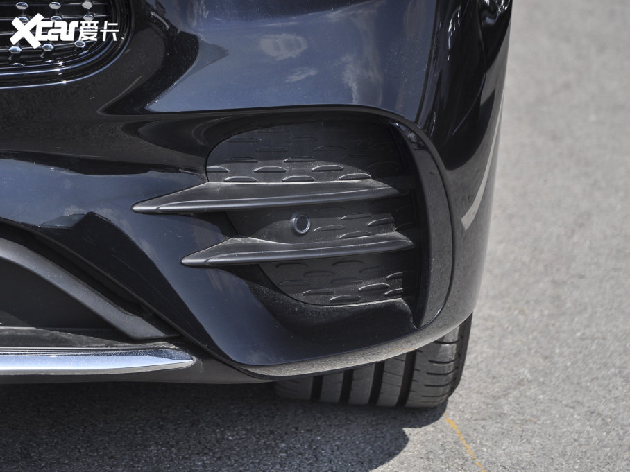 2023YE E 300 L \ӕr