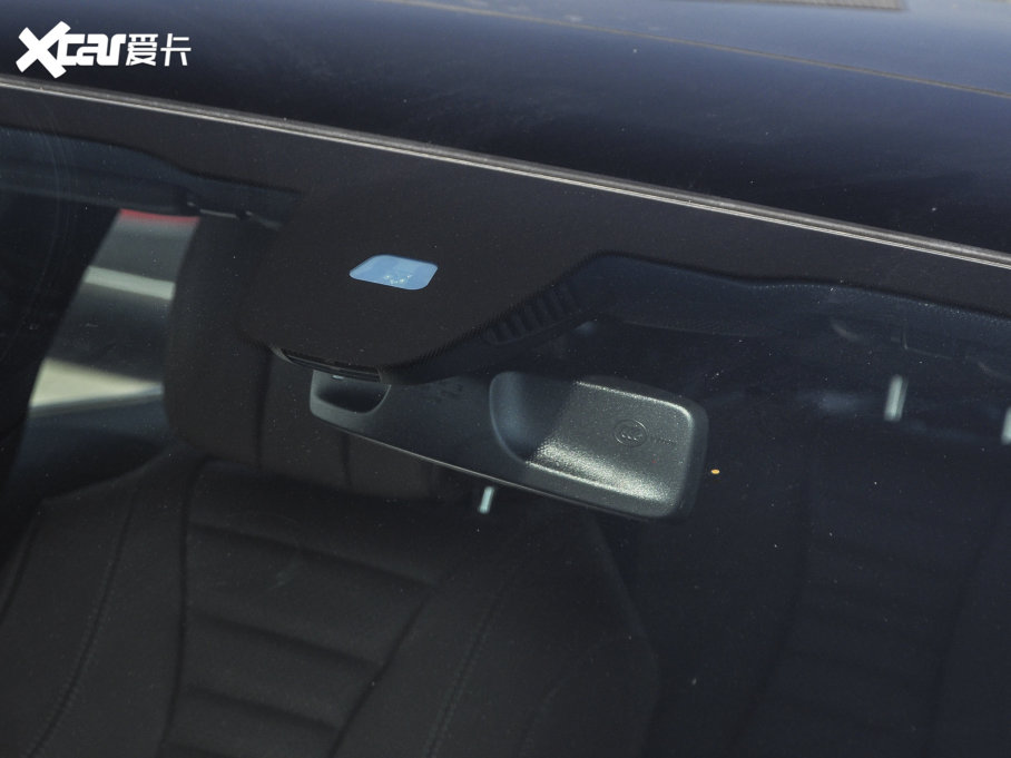 2023YE(j) E 300 L \(yn)(dng)r(sh)