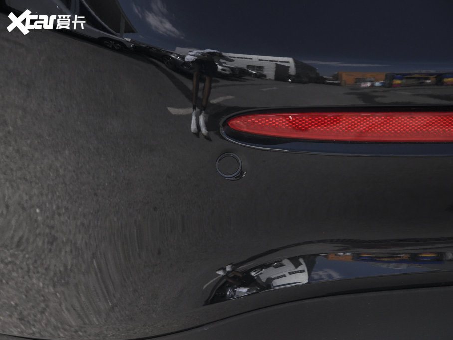 2023YE E 300 L \ӕr