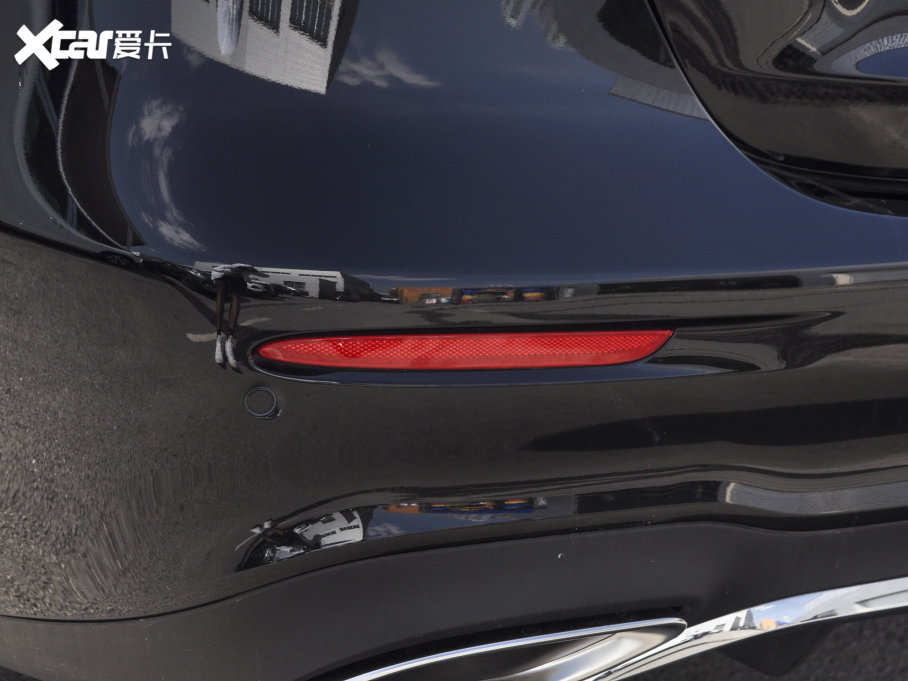 2023YE E 300 L \ӕr