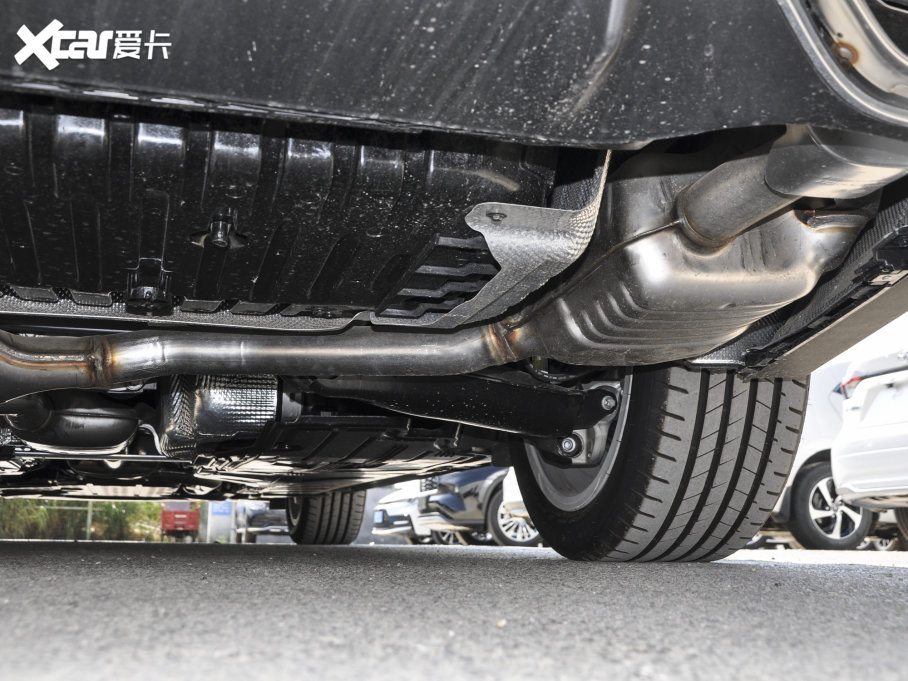 2023YE E 300 L \ӕr