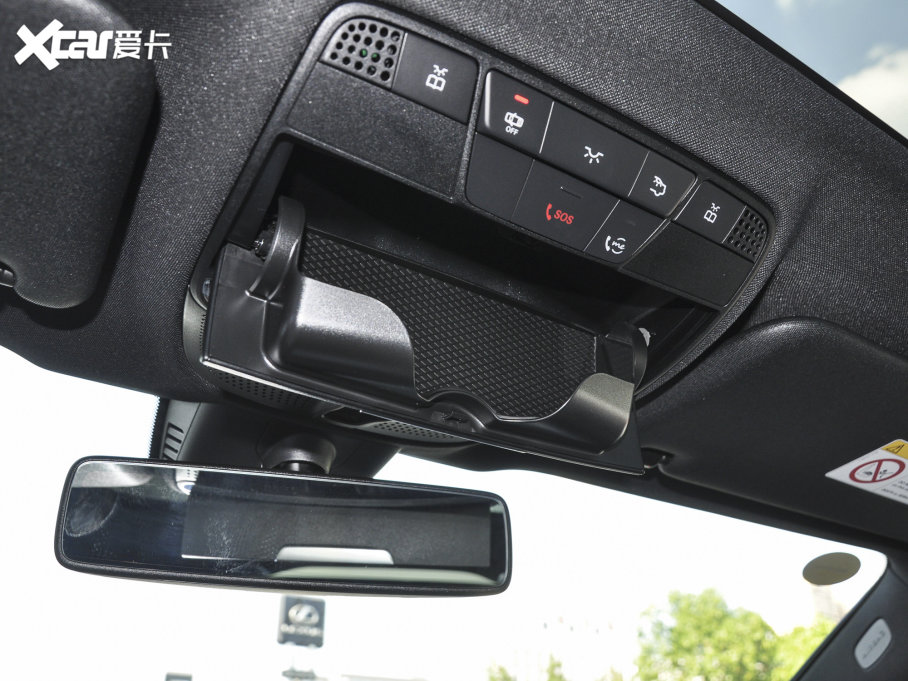 2023YE E 300 L \ӕr