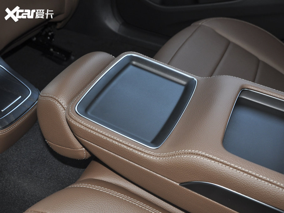 2023YE(j) E 300 L \(yn)(dng)r(sh)