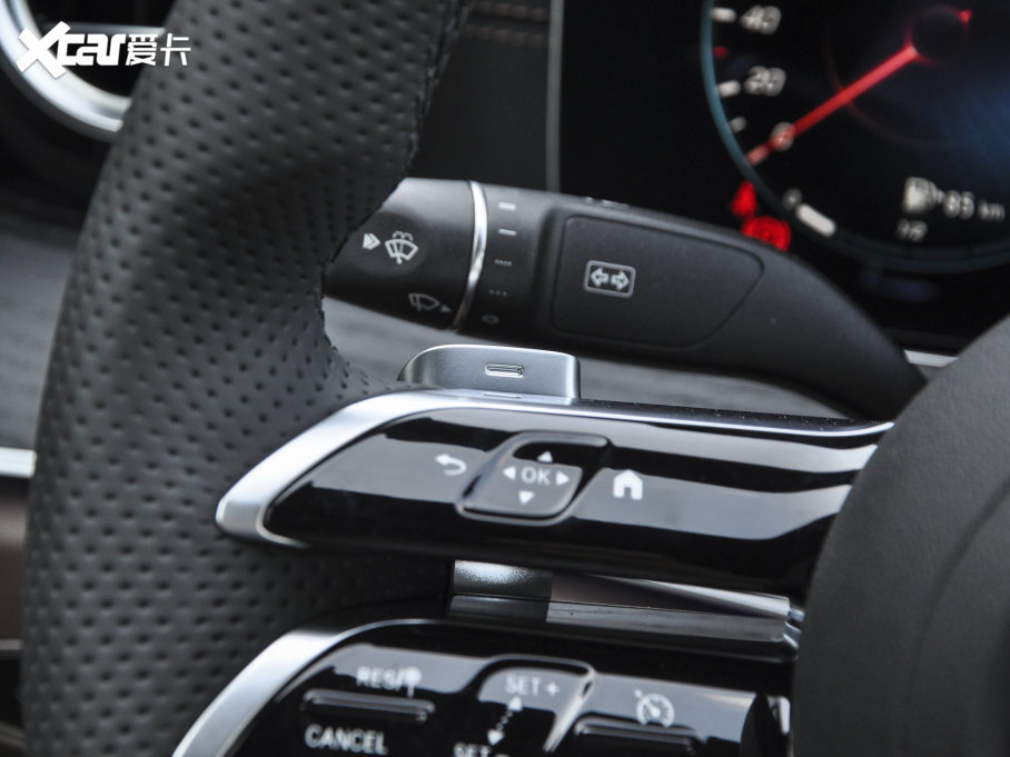 2023YE E 300 L \ӕr