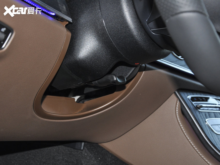 2023YE E 300 L \ӕr