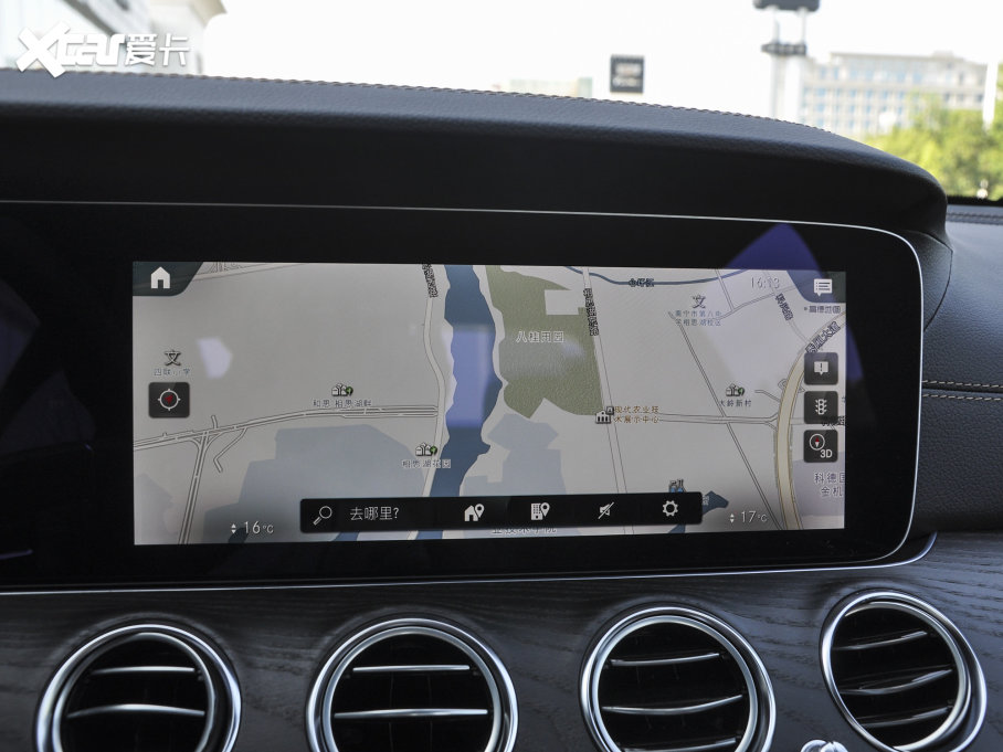 2023YE E 300 L \ӕr