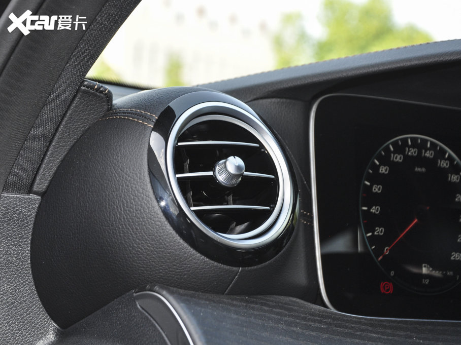 2023YE E 300 L \ӕr