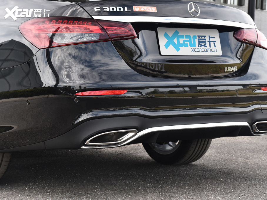 2023��YE�� E 300 L �\�Ӻ��A��