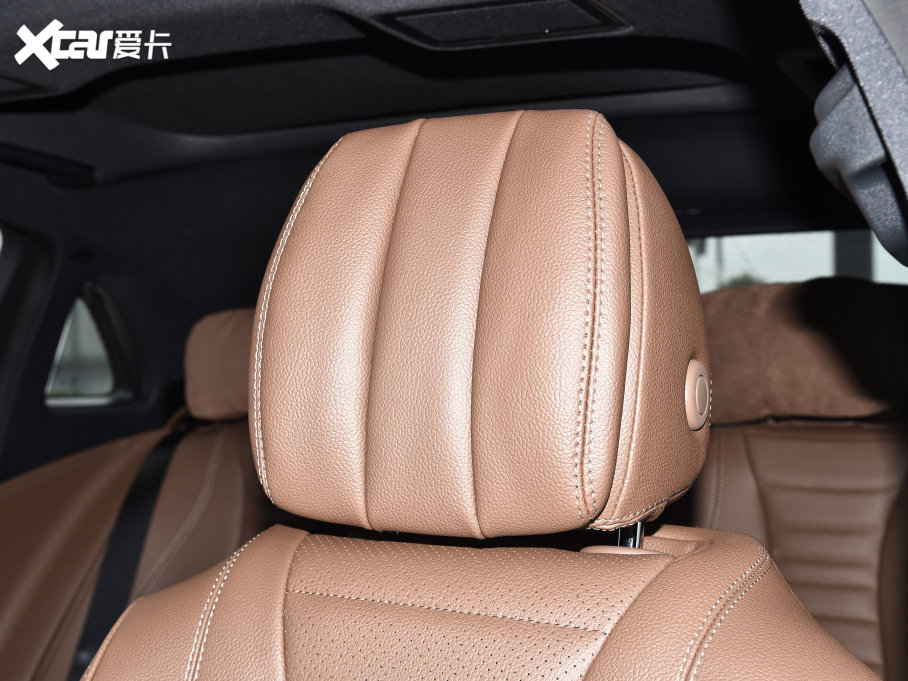 2023��YE�� E 300 L �\�Ӻ��A��