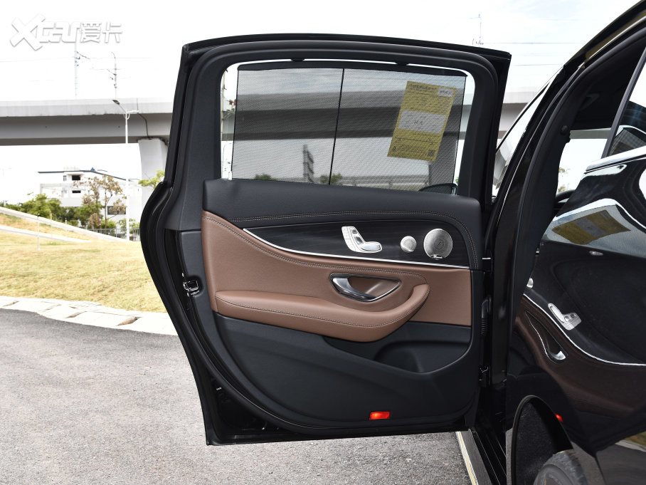 2023YE E 300 L \ӺA