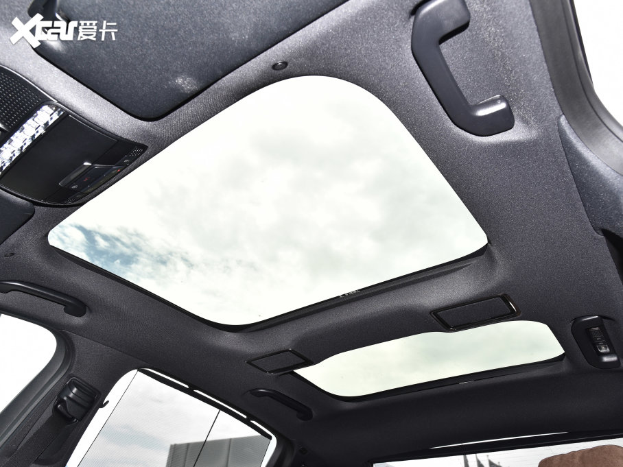 2023YE E 300 L \ӺA