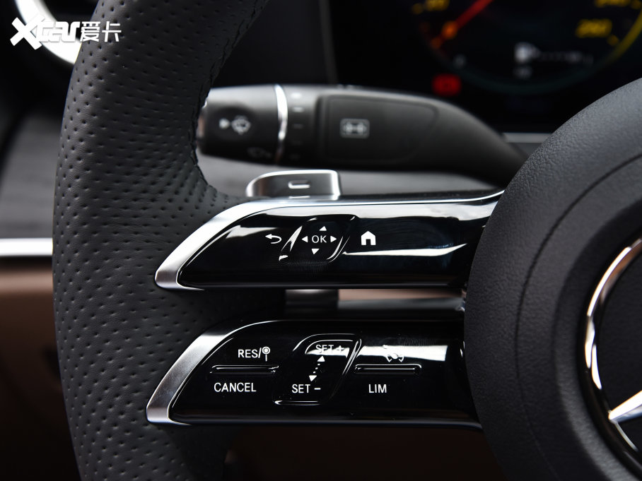 2023YE(j) E 300 L \(yn)(dng)A