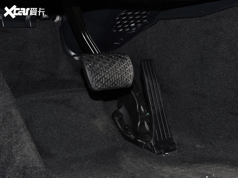 2023��YE��(j��) E 300 L �\(y��n)��(d��ng)���A��