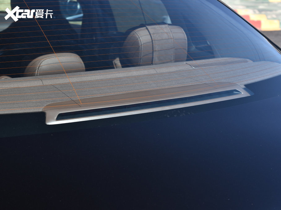 2023YE(j) E 300 L F