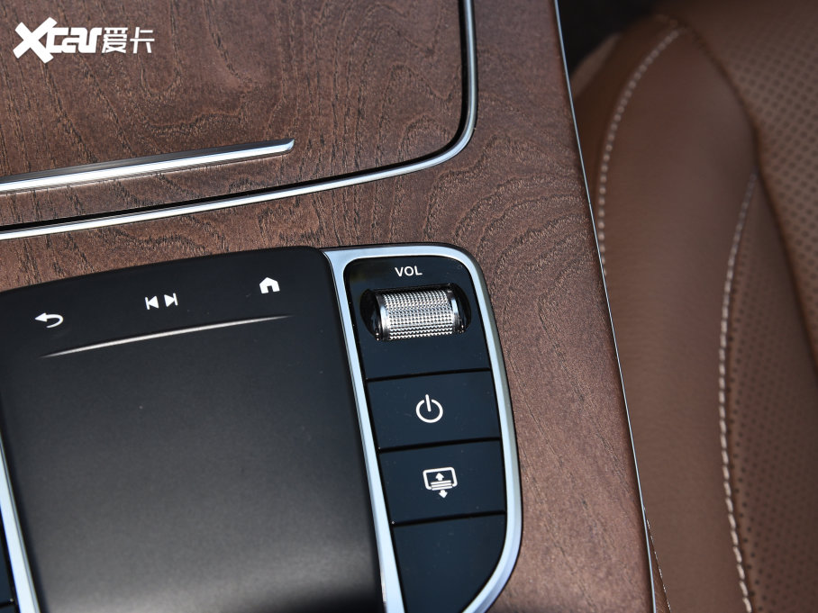 2023��YE�� E 300 L ���F��