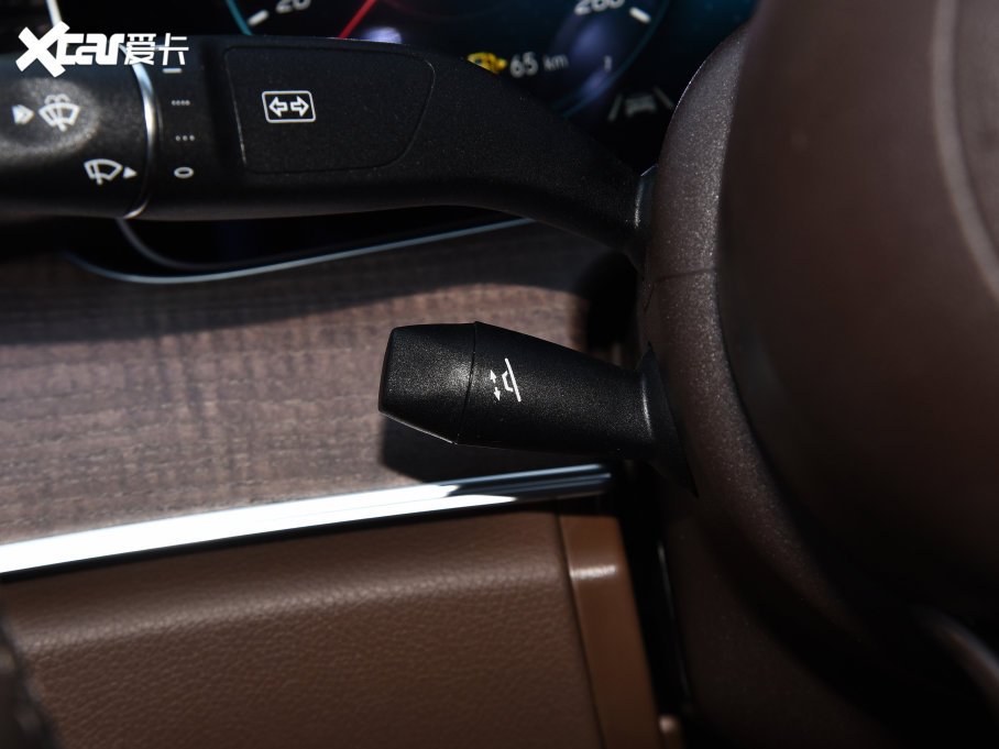 2023YE(j) E 300 L F