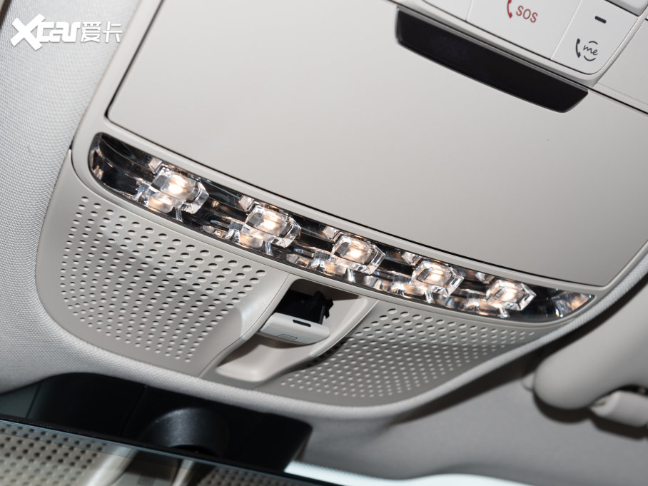 2023��YE�� E 300 L ���A��