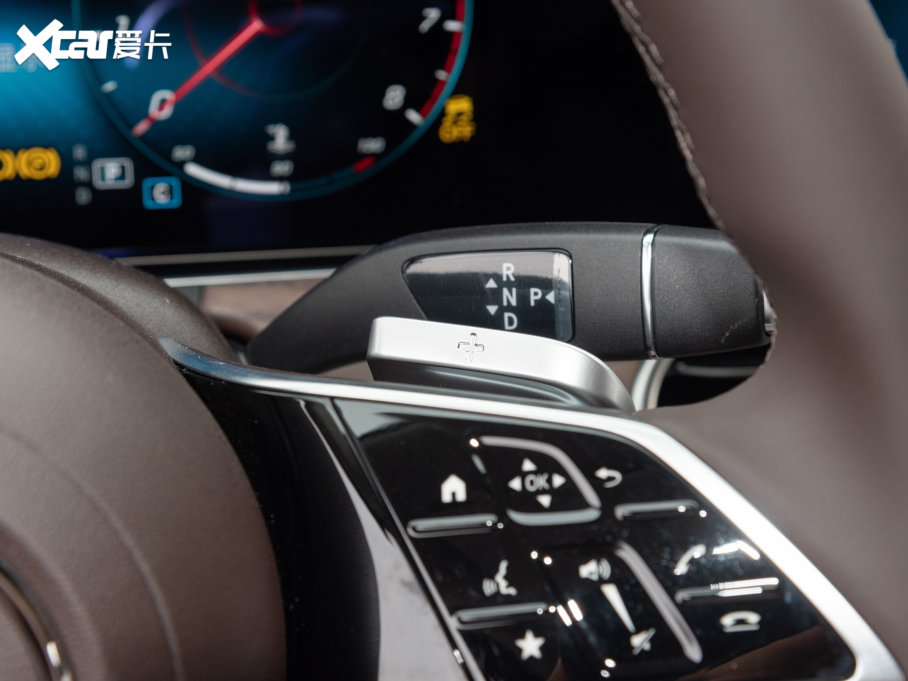 2023��YE��(j��) E 300 L ���A��