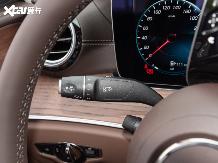 2023YE(j) E 300 L A