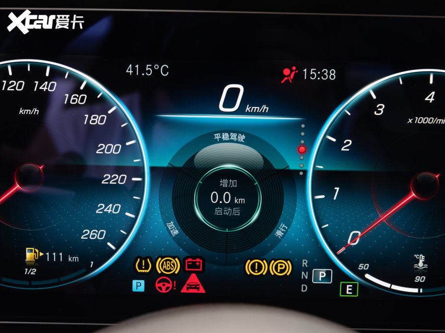 2023��YE�� E 300 L ���A��