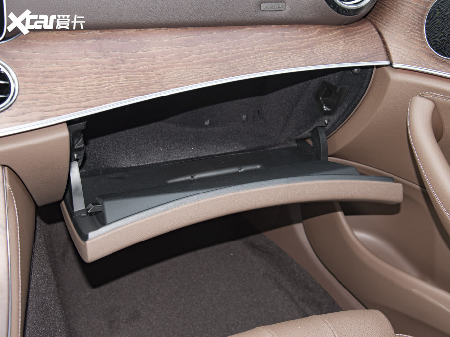 2023YE(j) E 260L 4MATIC