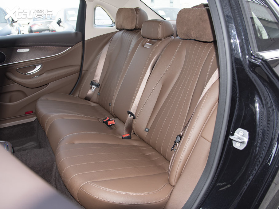 2023��YE�� E 260 L