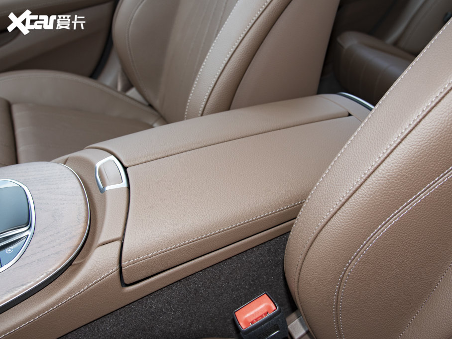 2023��YE�� E 260 L