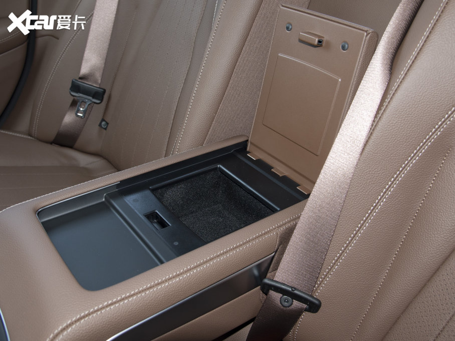 2023��YE�� E 260 L