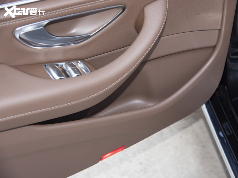 2023��YE�� E 260 L