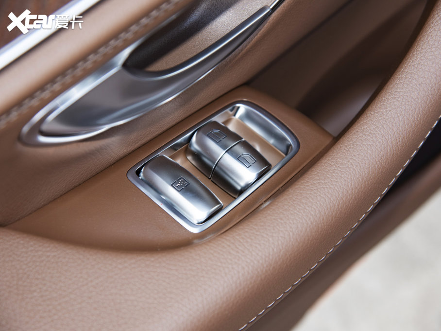 2023��YE�� E 260 L