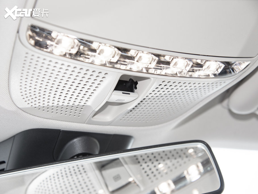 2023��YE�� E 260 L