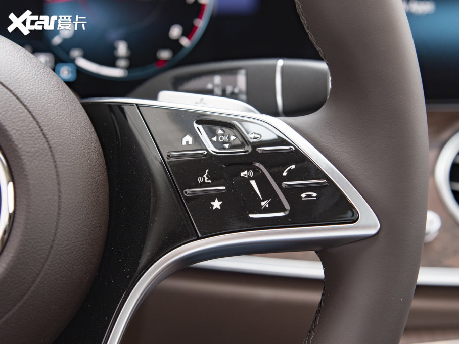 2023��YE�� E 260 L