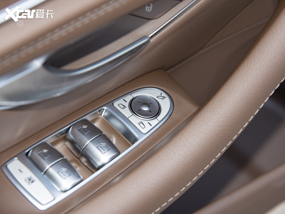 2023��YE�� E 260 L