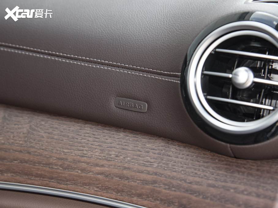 2023��YE�� E 260 L