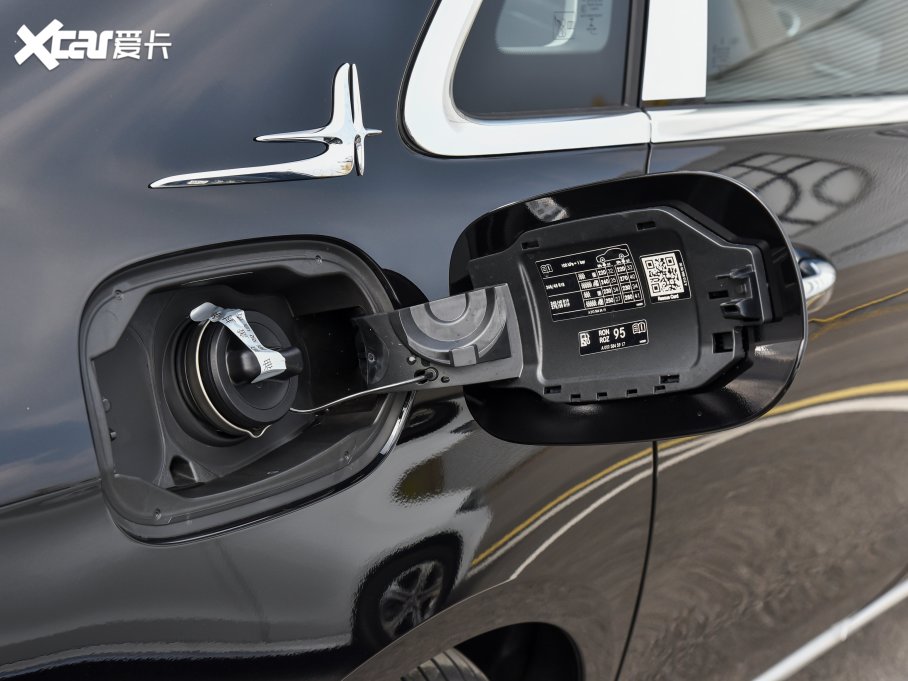 2023��YE�� E 300 L �r����