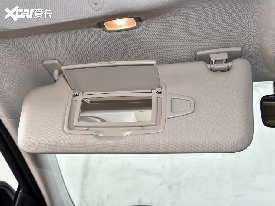 2023YE(j) E 300 L r(sh)