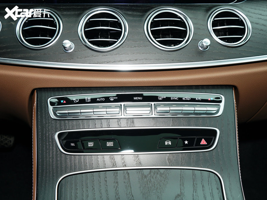 2023YE Ŀ E 260 L \ 4MATIC