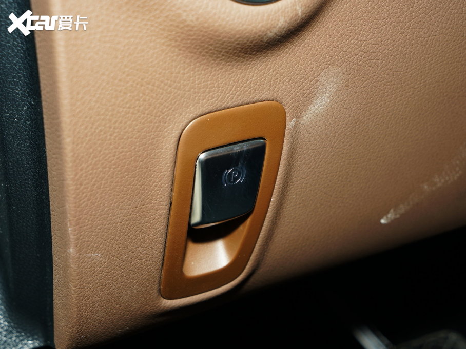 2023��YE�� �Ŀ� E 260 L �\���� 4MATIC