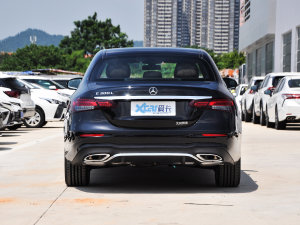 2023款E 300 L 运动时尚型 正后	