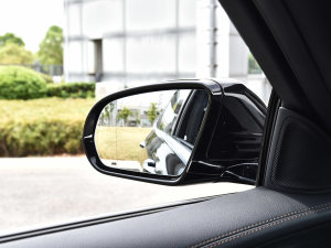 2023E 300 L \(yn)(dng)A (x)(ji)^