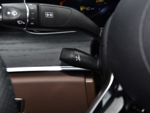 2023E 300 L \ӺA п؅^(q)