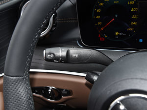 2023E 300 L \ӺA п؅^(q)