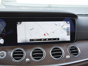 2023E 260L 4MATIC п؅^