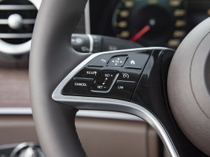 2023E 260L 4MATIC п؅^