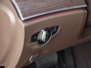 2023E 260L 4MATIC п؅^(q)