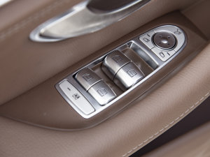 2023E 260L 4MATIC п؅^(q)