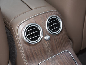 2023E 260L 4MATIC п؅^(q)